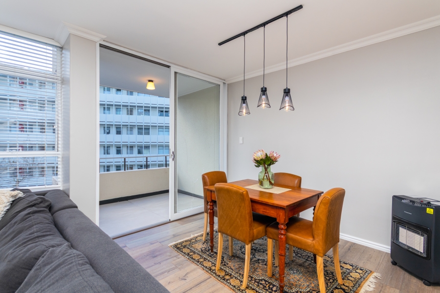 2 Bedroom Property for Sale in Wynberg Upper Western Cape